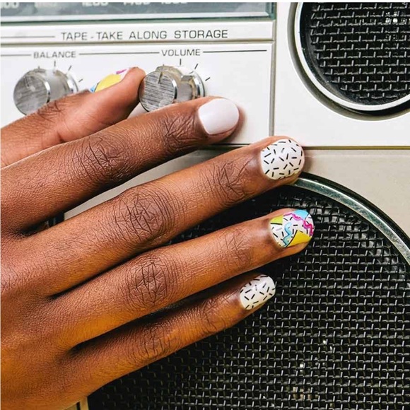 *Retired* Color Street: Totally Rad | 80s Retro White Black Squiggle Shapes Blue - Picture 2 of 14